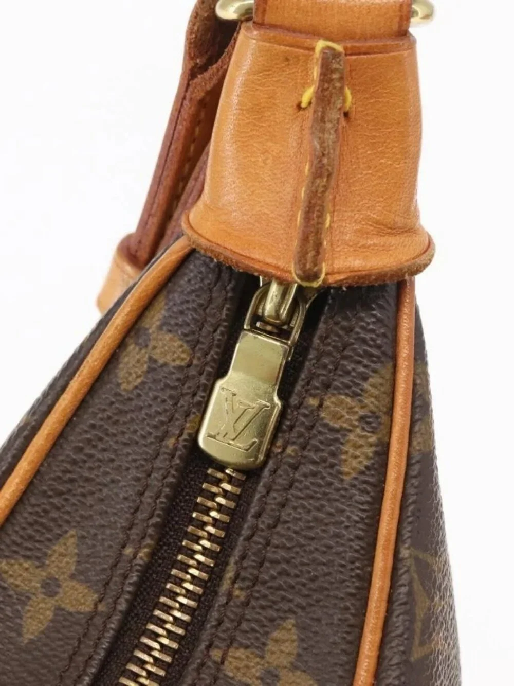 LOUIS VUITTON Monogram Boulogne 30 Shoulder Bag M51265 LV Auth 155667V